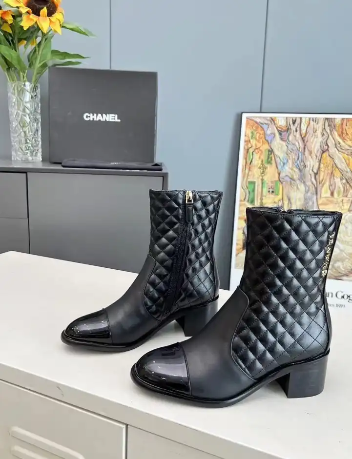 hype Chanel Boots