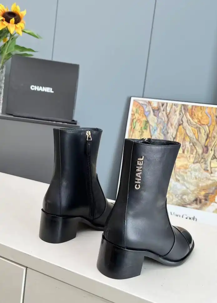 hype Chanel Boots