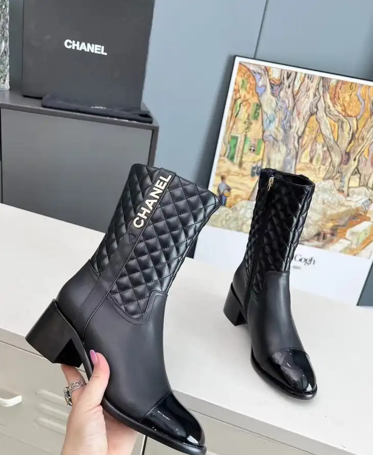 hype Chanel Boots