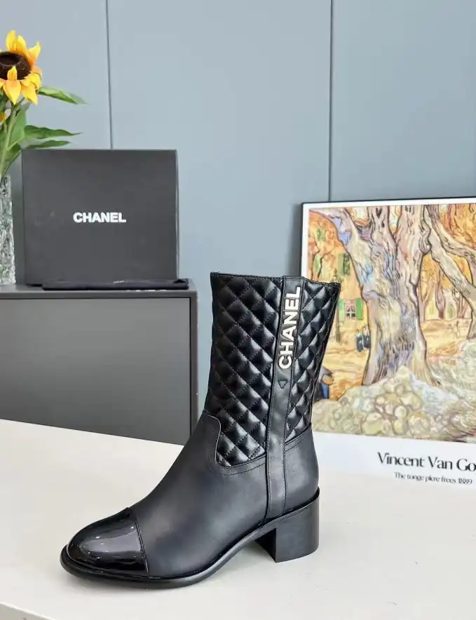 hype Chanel Boots