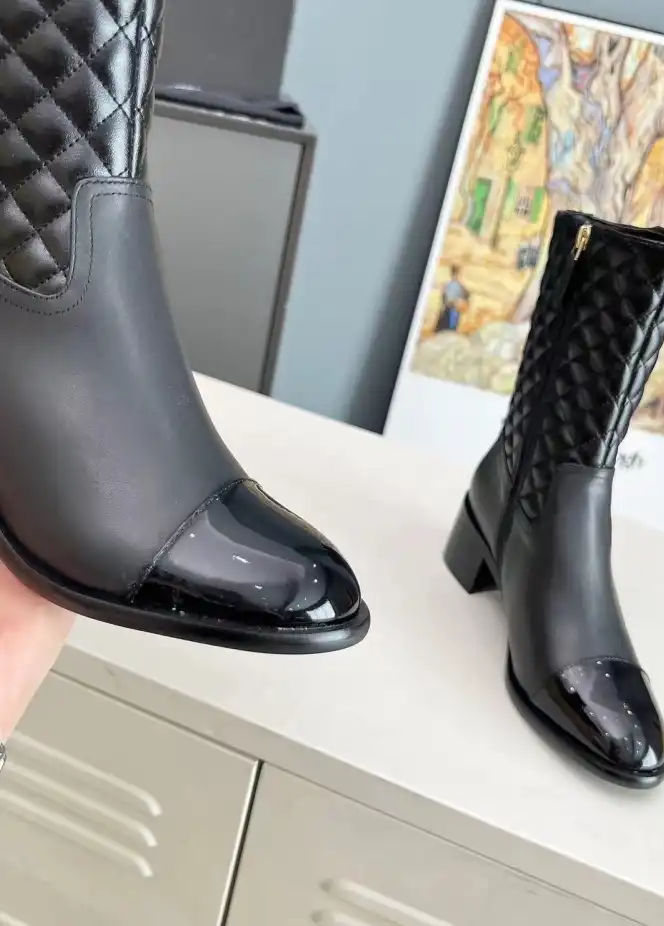 hype Chanel Boots