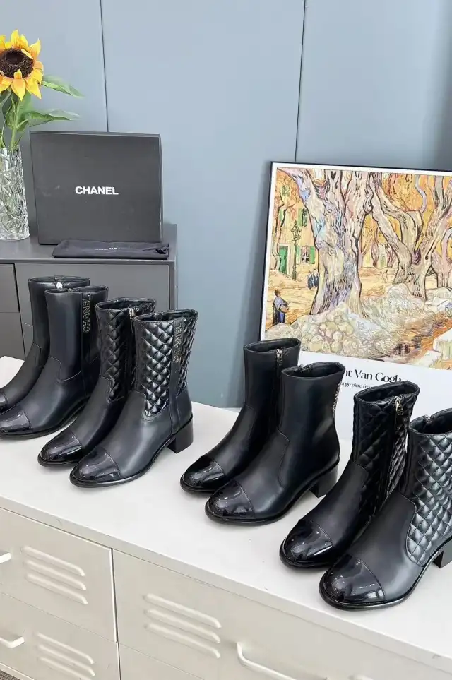 hype Chanel Boots