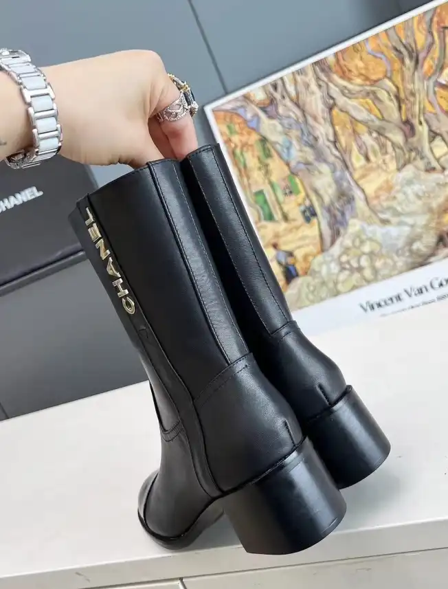 hype Chanel Boots