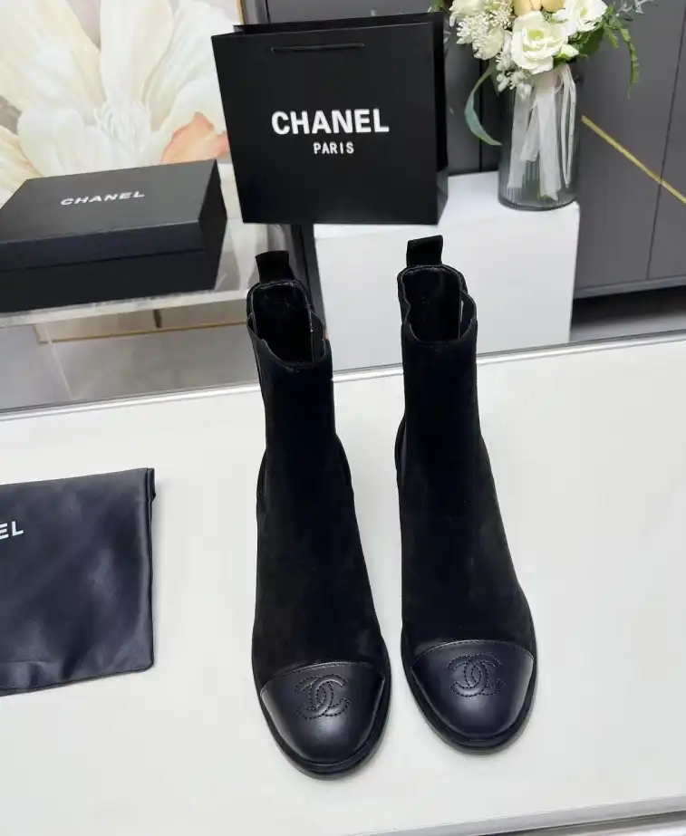 hype Chanel Boots