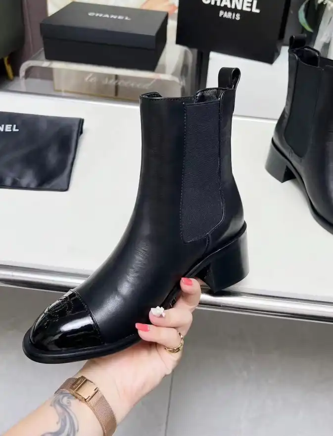 hype Chanel Boots