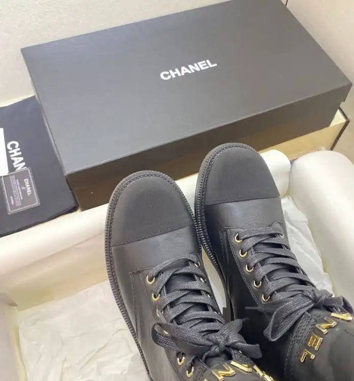 hype Chanel Boots