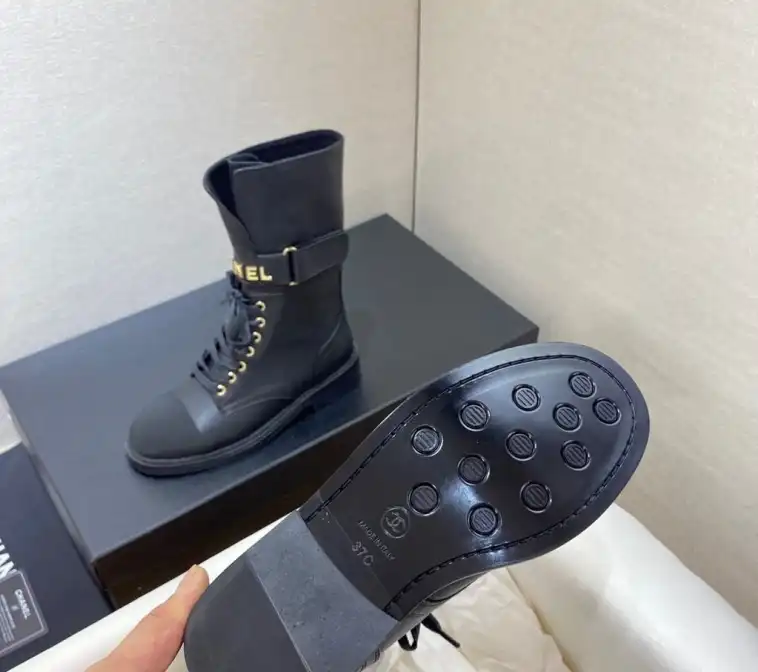 hype Chanel Boots