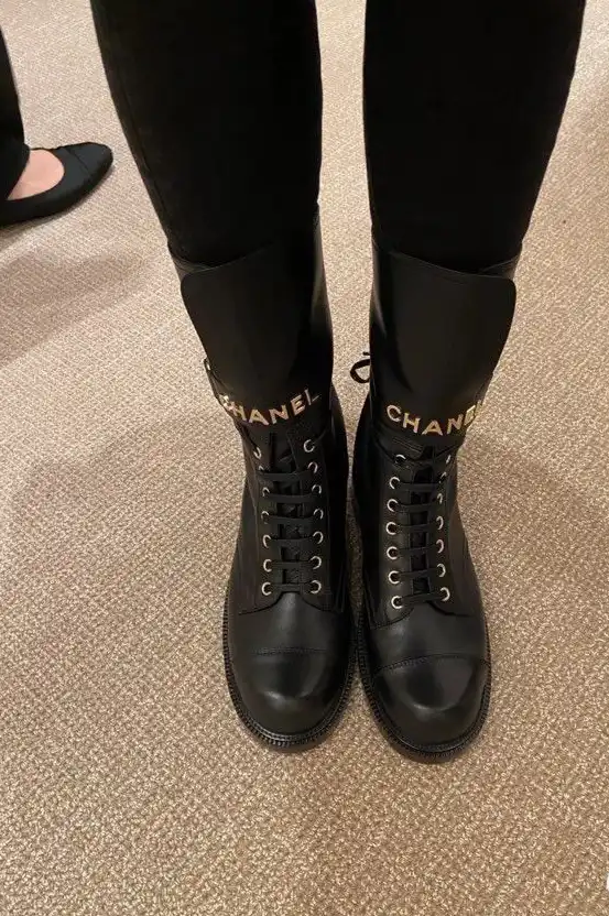 hype Chanel Boots