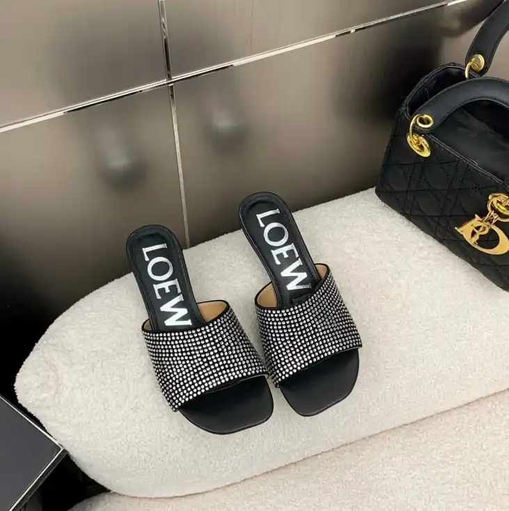 hype Loewe Slippers