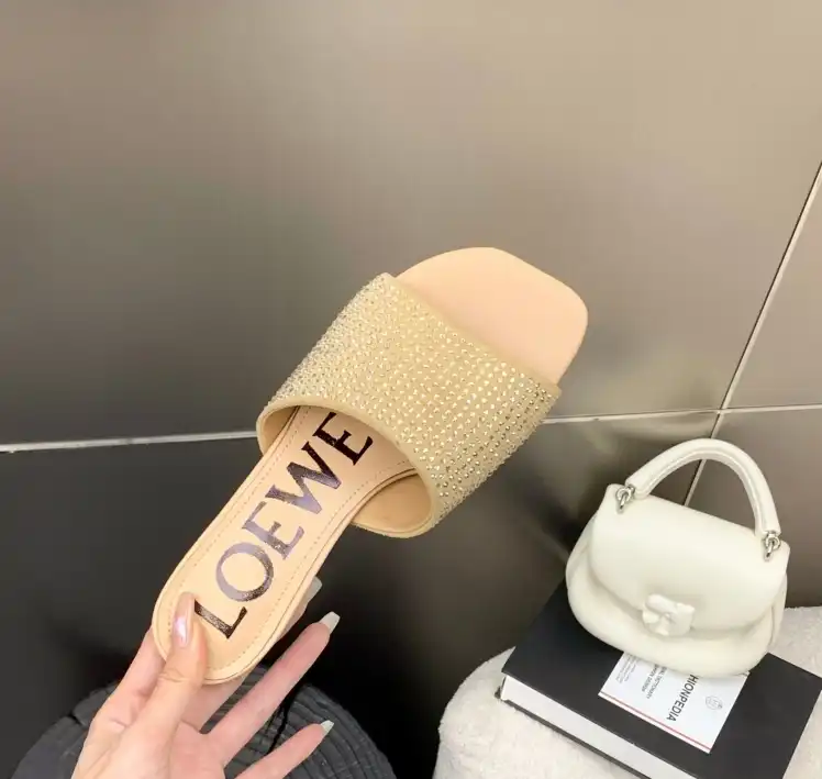 hype Loewe Slippers