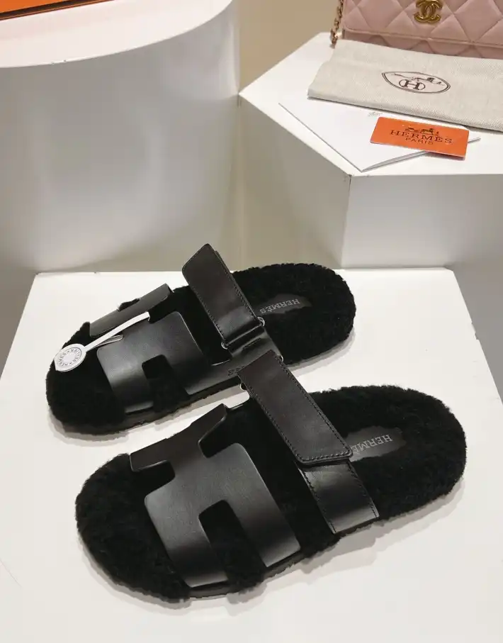 hype Hermes Slippers