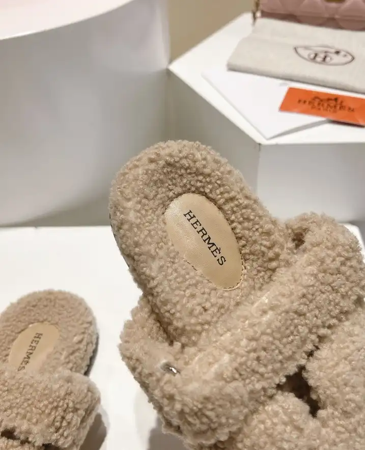 hype Hermes Slippers