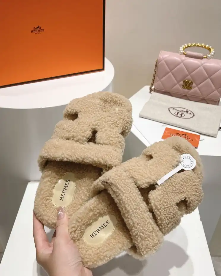 hype Hermes Slippers