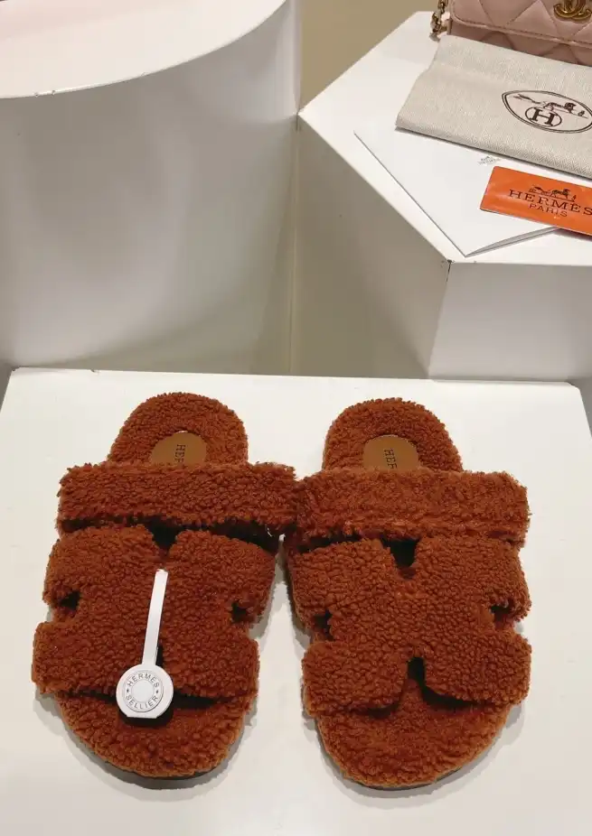 hype Hermes Slippers