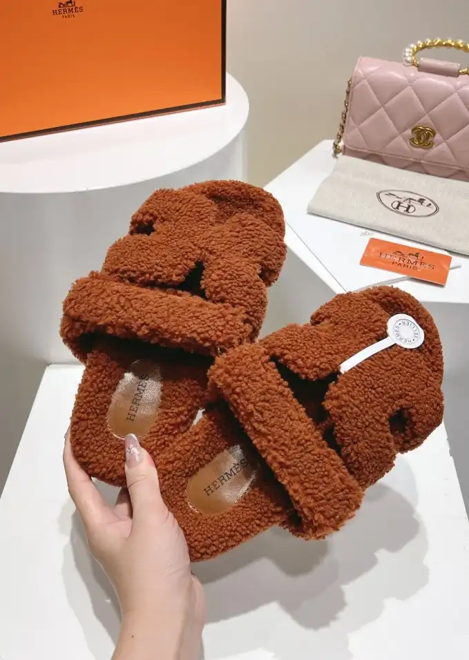 hype Hermes Slippers