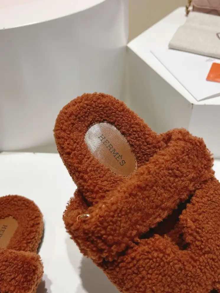 hype Hermes Slippers