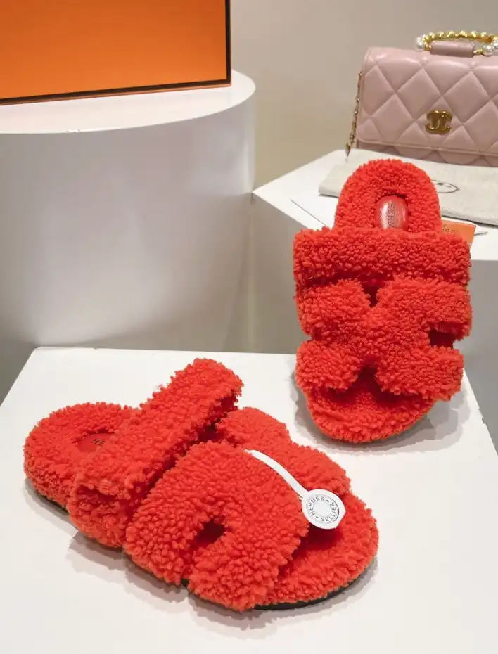 hype Hermes Slippers