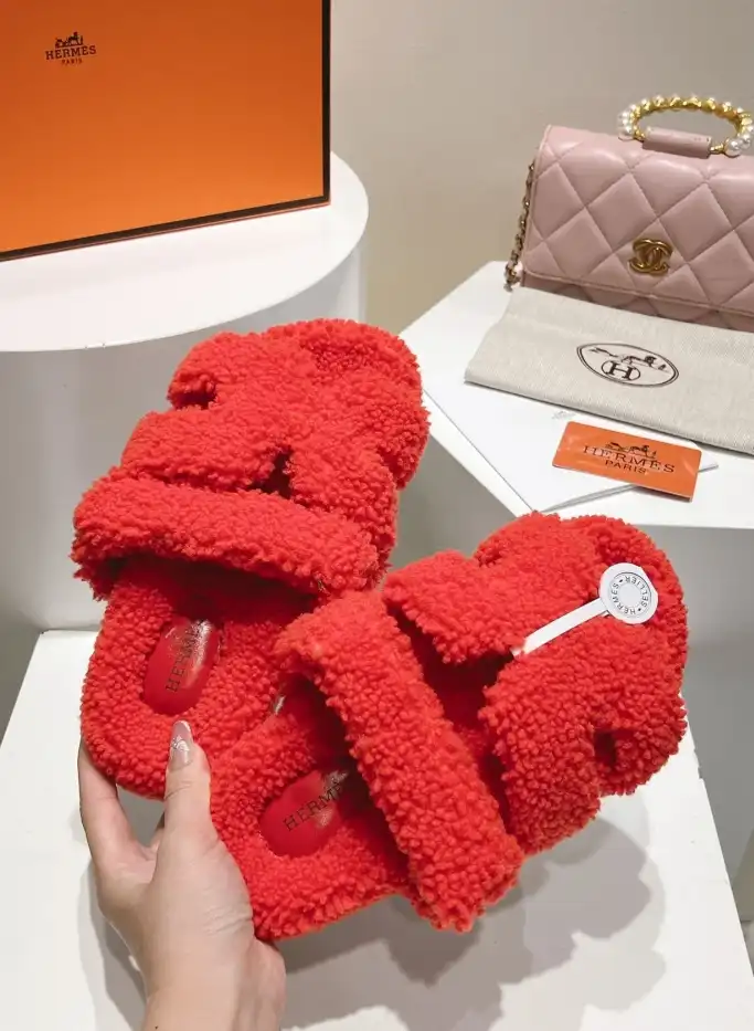 hype Hermes Slippers