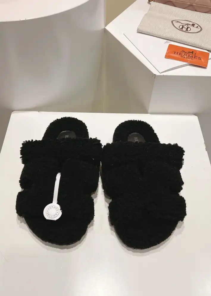 hype Hermes Slippers