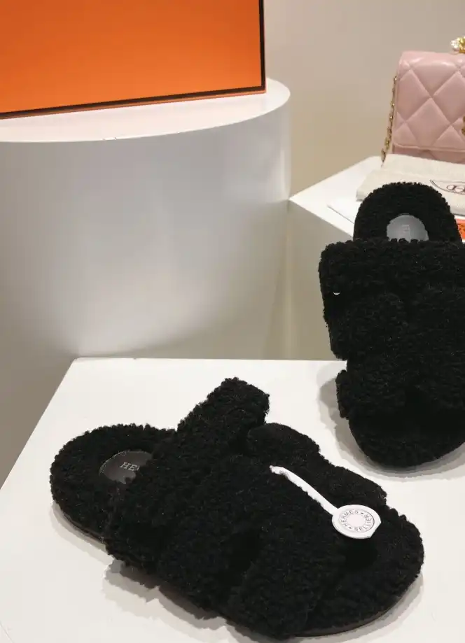 hype Hermes Slippers