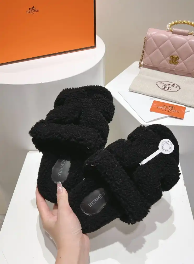 hype Hermes Slippers