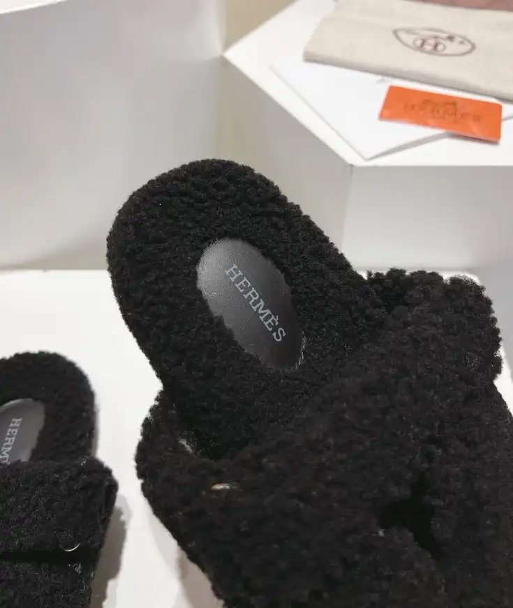 hype Hermes Slippers