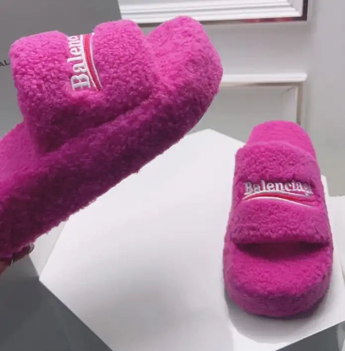 hype Balenciaga Slippers