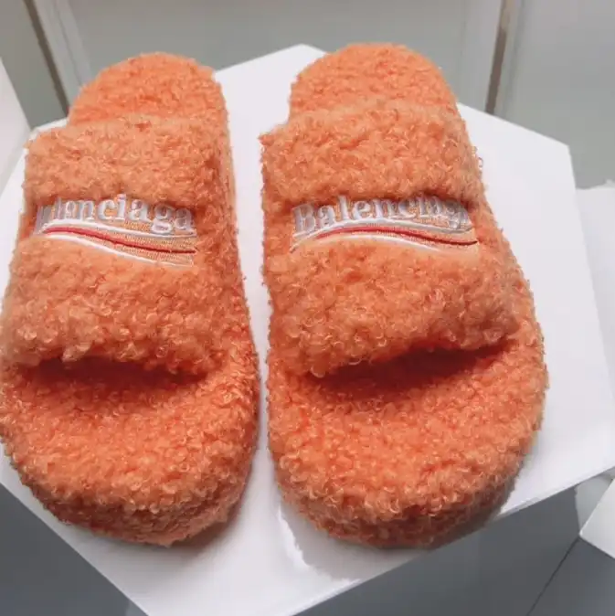 hype Balenciaga Slippers