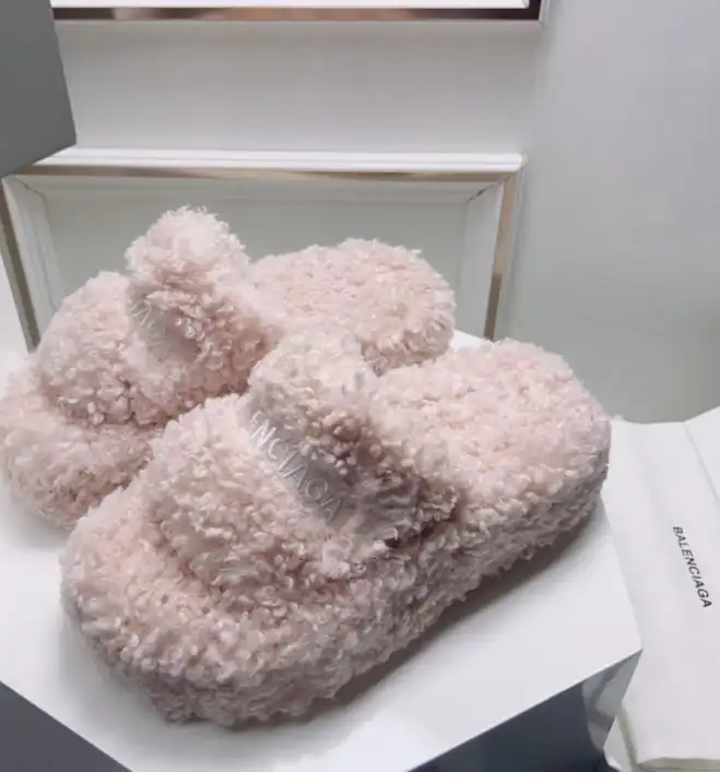 hype Balenciaga Slippers