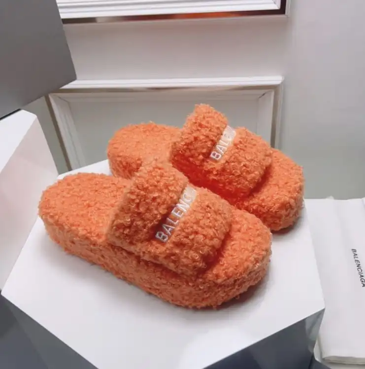 hype Balenciaga Slippers