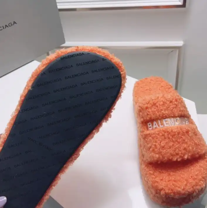 hype Balenciaga Slippers