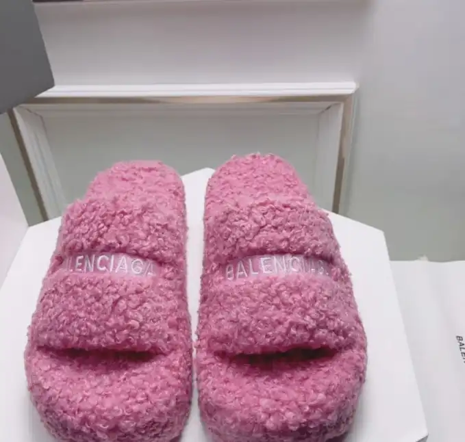 hype Balenciaga Slippers