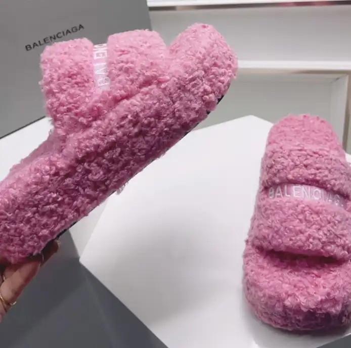 hype Balenciaga Slippers