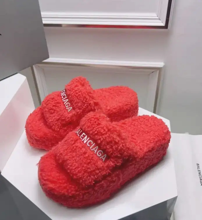 hype Balenciaga Slippers