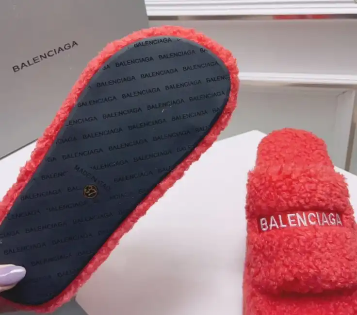 hype Balenciaga Slippers