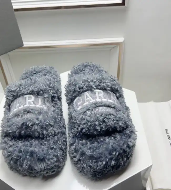 hype Balenciaga Slippers