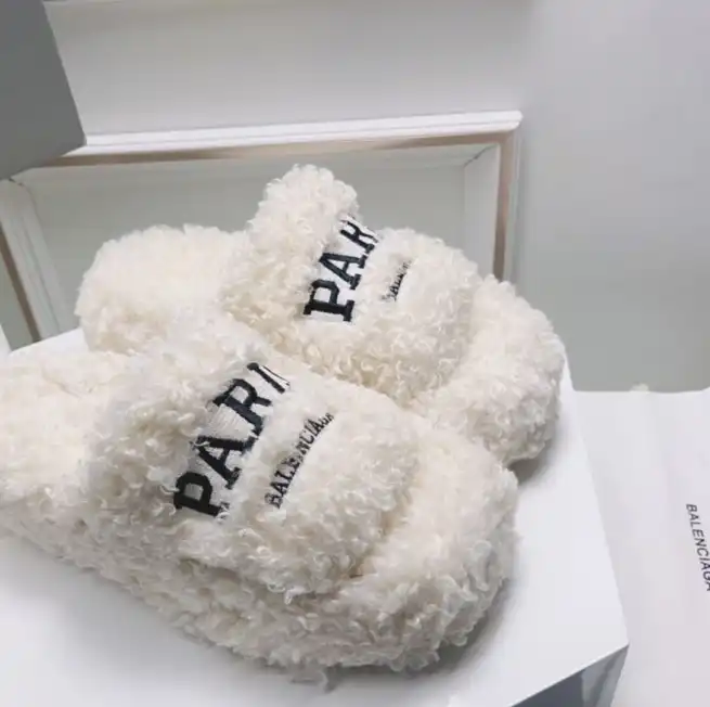 hype Balenciaga Slippers