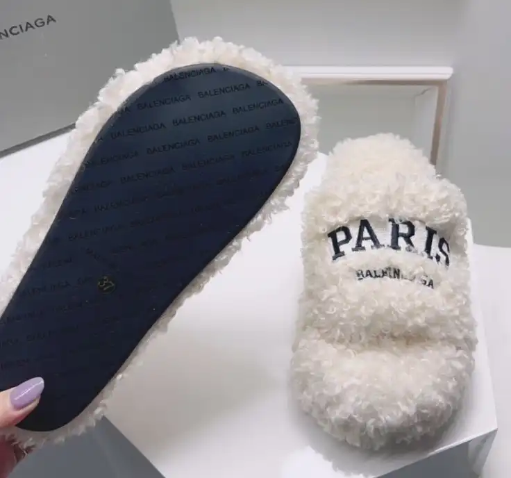 hype Balenciaga Slippers