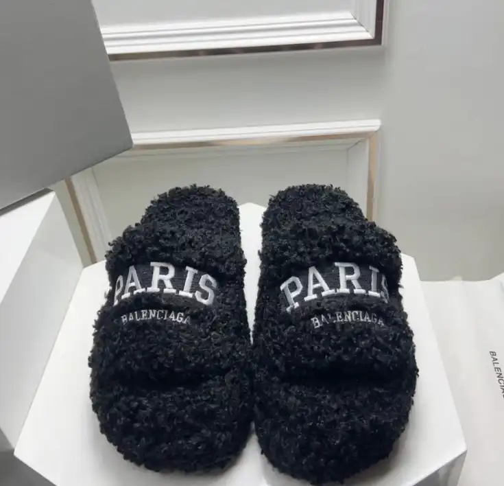 hype Balenciaga Slippers