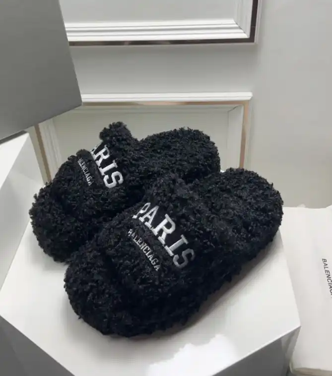 hype Balenciaga Slippers