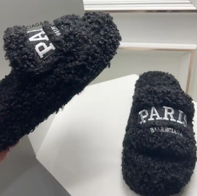 hype Balenciaga Slippers