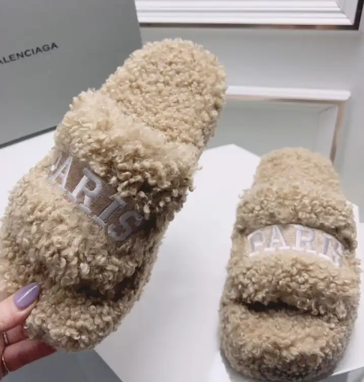 hype Balenciaga Slippers