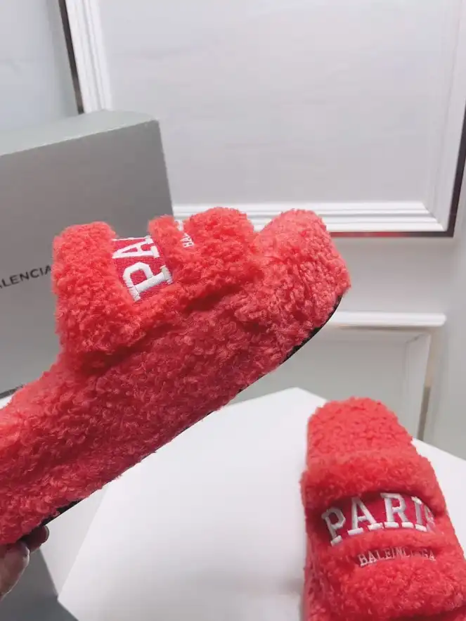 hype Balenciaga Slippers