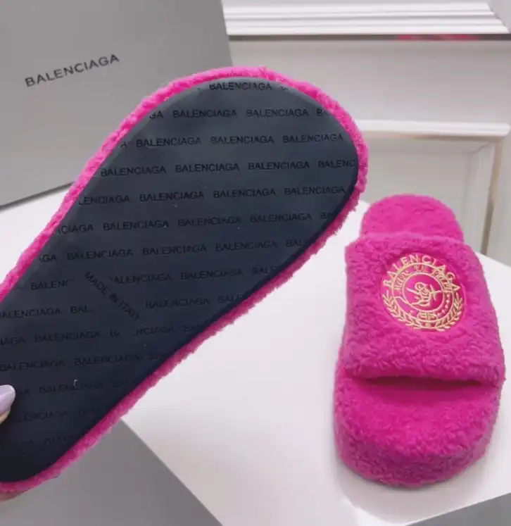 hype Balenciaga Slippers