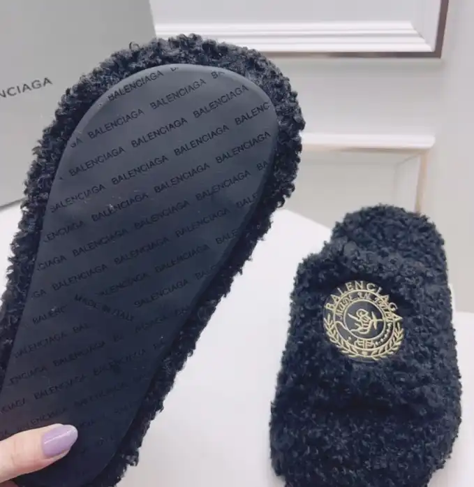 hype Balenciaga Slippers