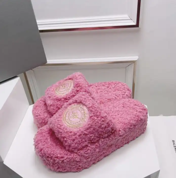 hype Balenciaga Slippers