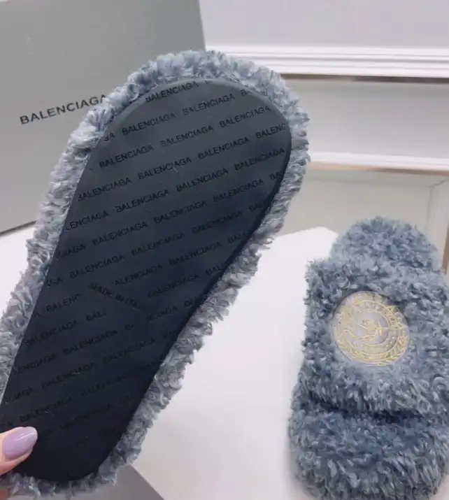 hype Balenciaga Slippers