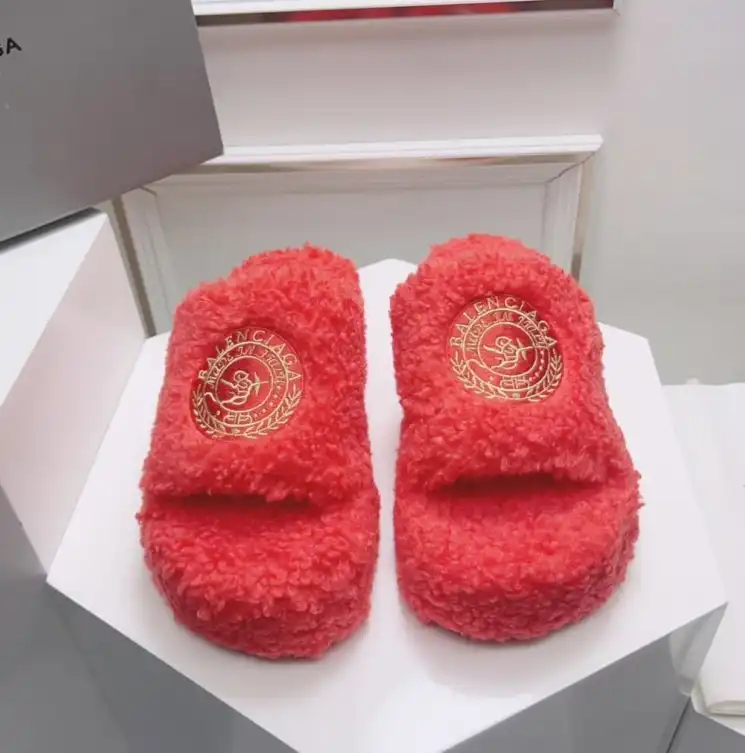 hype Balenciaga Slippers