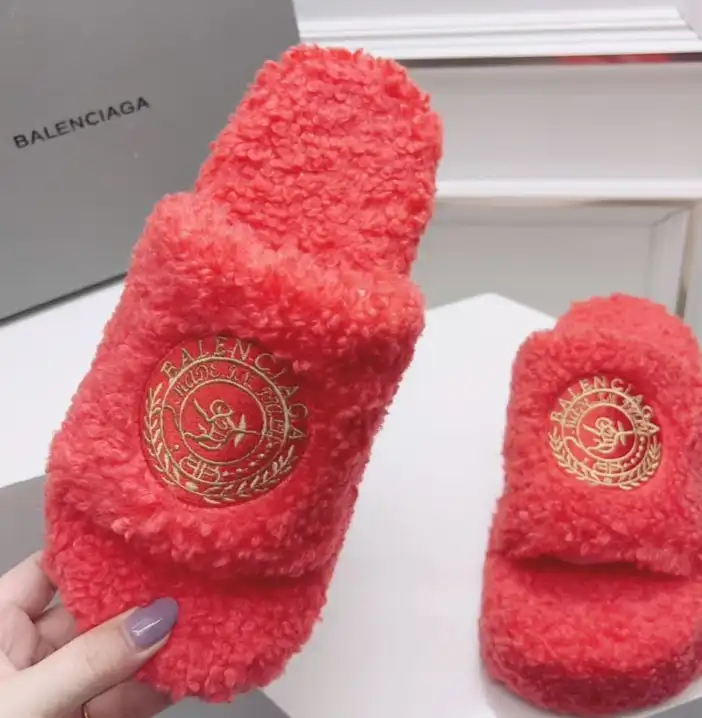 hype Balenciaga Slippers