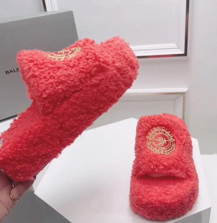 hype Balenciaga Slippers